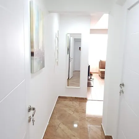 Persian Suites Апартаменты
